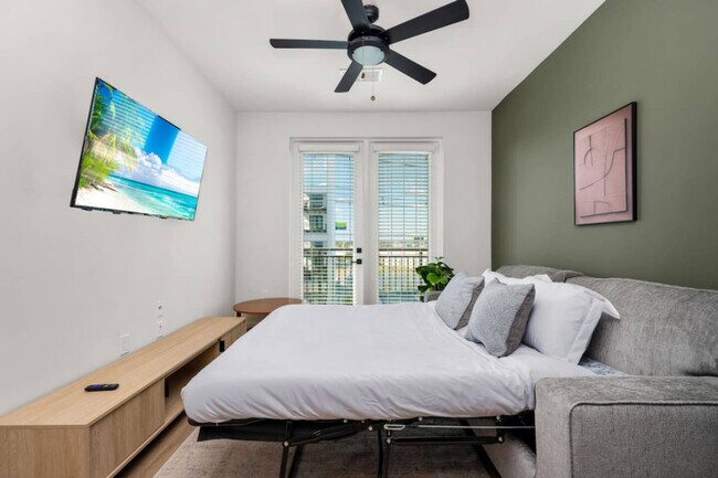 Photo - 1116 Gramercy Ln Unit ID1313972P