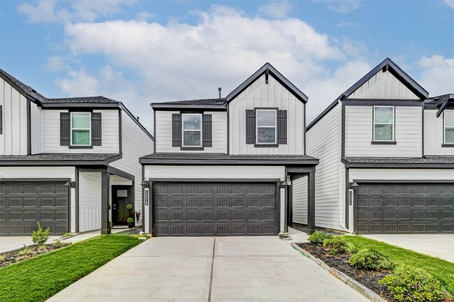 Building Photo - 12318 Basilwood Dr