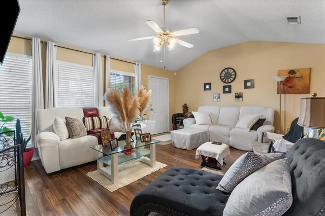 Photo - 10311 Pondwood Dr