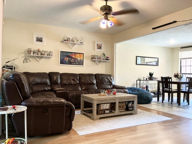 Photo - 5724 SW 8th Pl