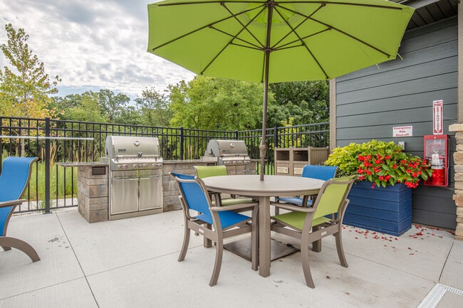 Pool Grills - Hidden Creek Residences