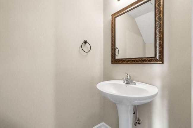 Photo - 2 Bedroom Apartments 1.5 Bathroom Townhome