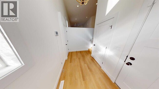 Photo - 11950-11979 79 Ave
