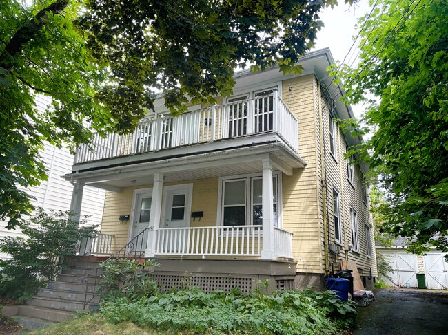 Building Photo - Cedar Street