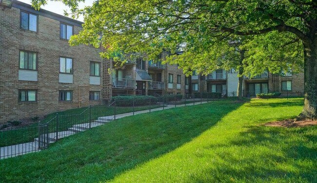 Photo - Central Gardens I