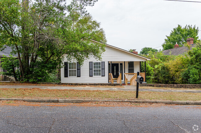 Front of the home - 796 Leitner St Rental