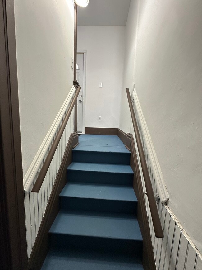 Photo - 408 S Gardiner Ave