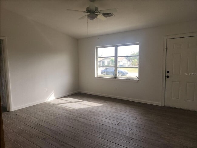 Photo - 1140 Queen Rd