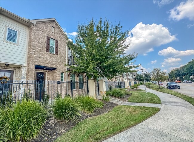 Building Photo - 9503 Towne Lake Pkwy