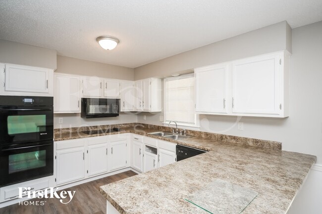 Photo - 7006 Loddon Cove