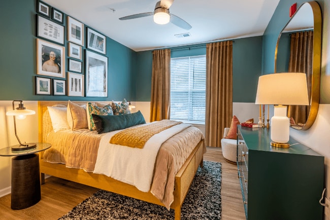 Photo - Hawthorne at Oleander