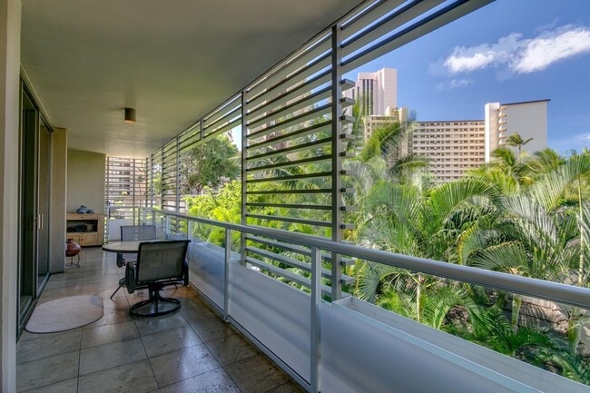 Fully Furnished 2 bedroom in Waikiki! One-... - Fully Furnished 2 bedroom in Waikiki! One-... House