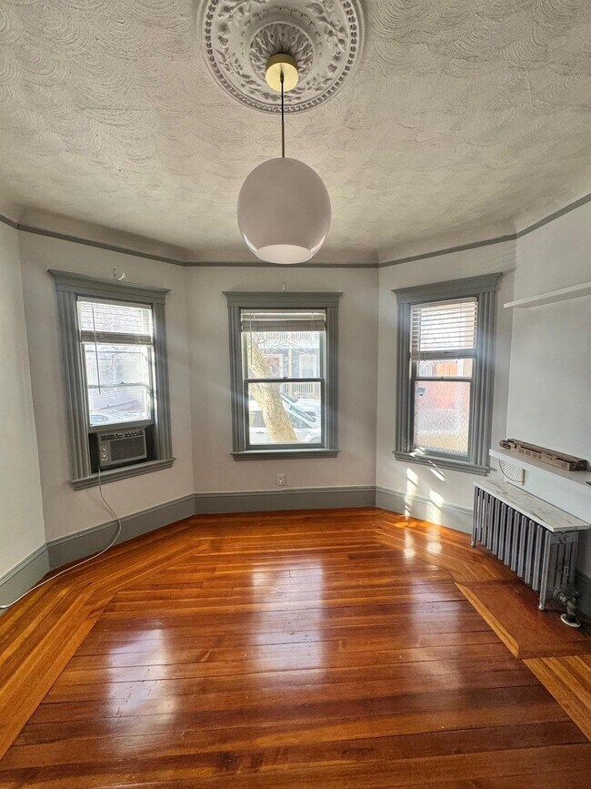 Photo - 27 Gilman Ter Unit 2