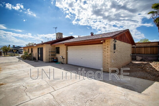 1385 Church Dr