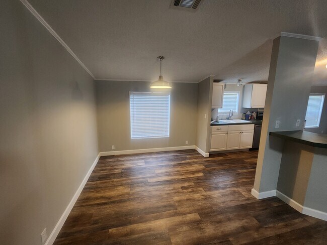 Photo - 521 N Volusia St