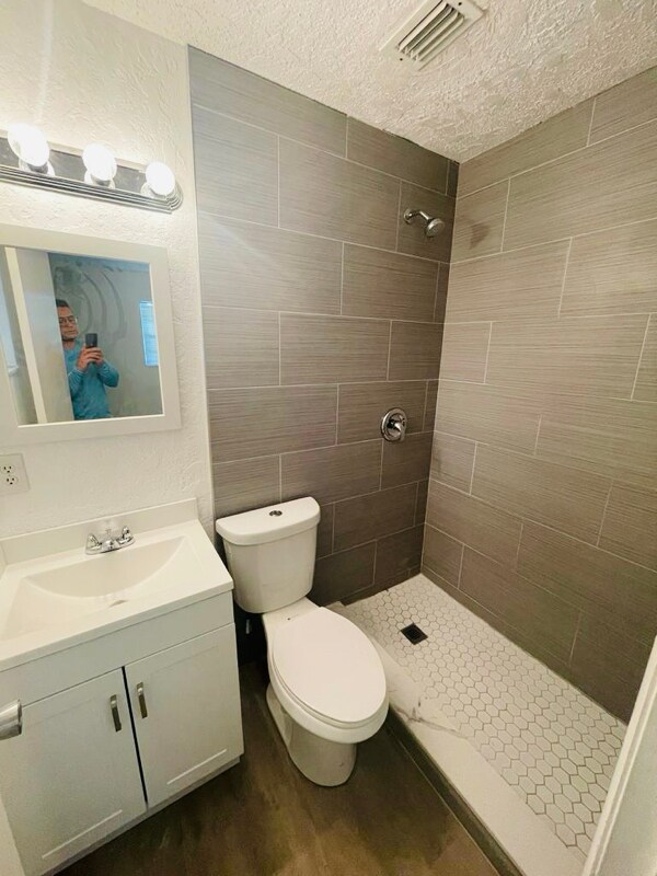 Photo - 2810 SW 16th Pl