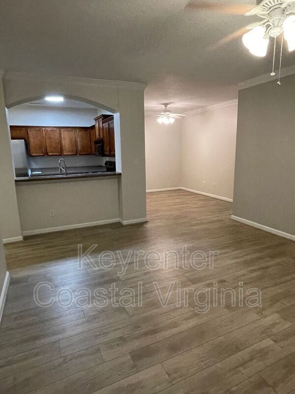 Photo - 1201 Broad Water Arch