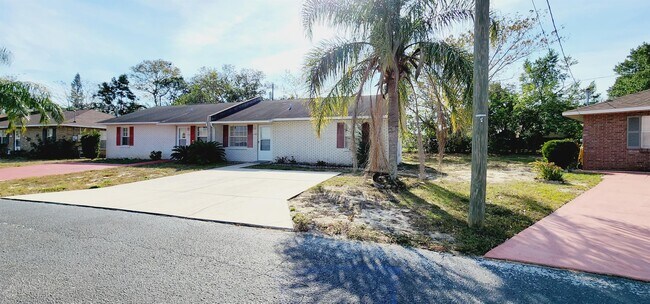 Photo - 1426 Thousand Roses Dr S House