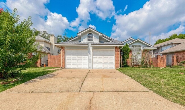 Building Photo - 9310 Corner Oaks Ln