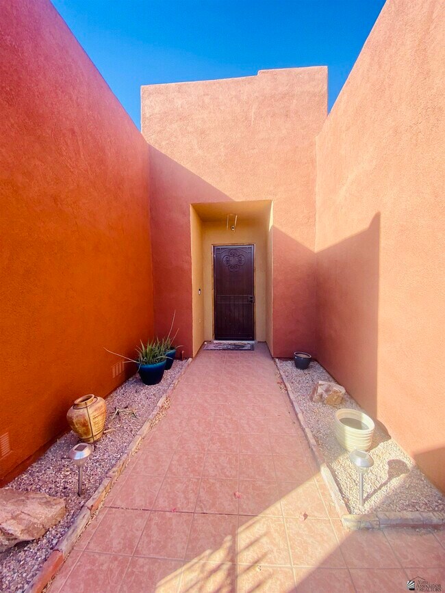 Photo - 11672 Mohawk St