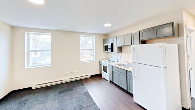 Photo - 3554 E Washington Ave Unit 204