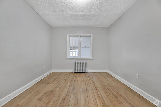 Building Photo - 1221 Raum St NE Unit 4 Rental