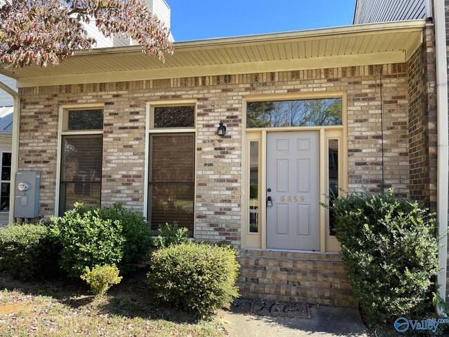 Building Photo - 6659 Steeplechase Dr NW