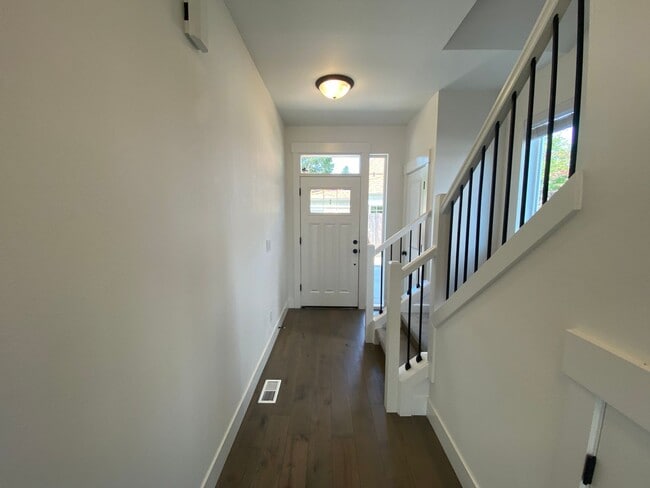 Photo - 6622 SE 57th Ave