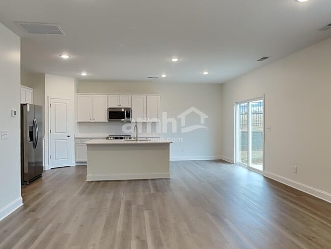 Photo - 3488 Lincoln Hts Ln