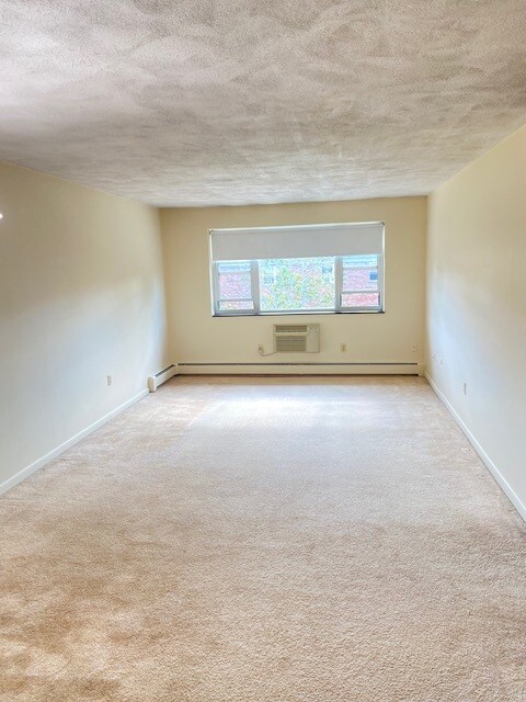 Photo - 154 Lexington St Unidad 2