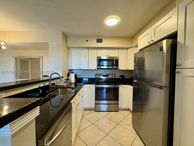 Photo - 19501 E Country Club Dr Unit 9503