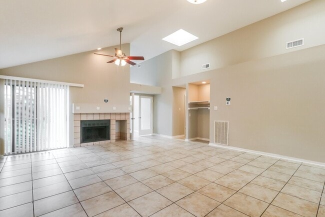 Photo - 8619 Spring Green Dr