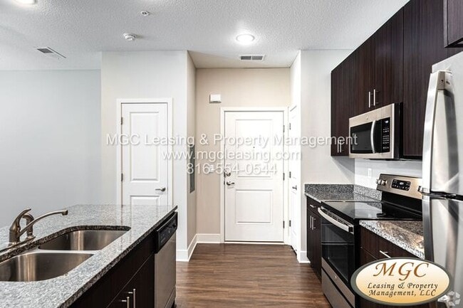 Photo - Brighton Crossing - 3rd Floor - Upgraded Elegance, Everyday Comfort