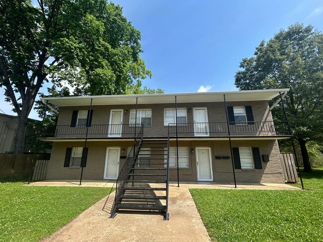 Building Photo - 231 N Church Ave Unit 231APT3