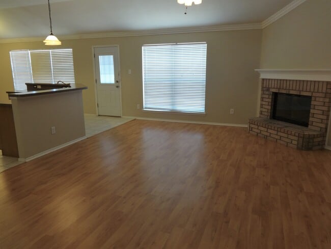 Photo - 1909 Wahoo Dr