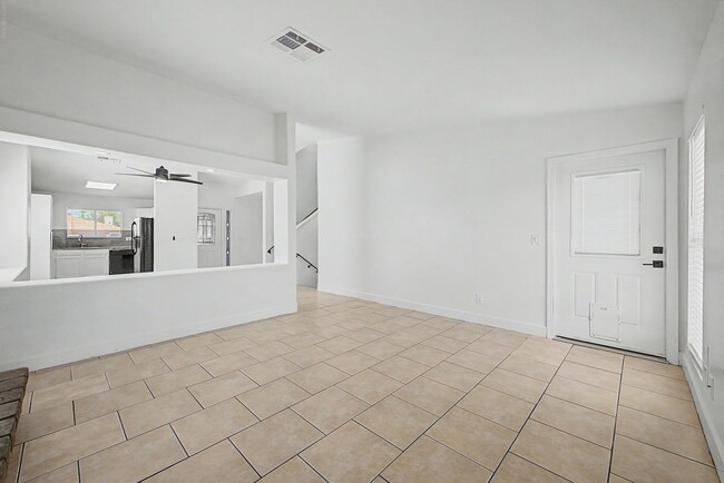 Photo - $500 Off Rent! No HOA North Phoenix 3BR Home with Large Yard & Garage