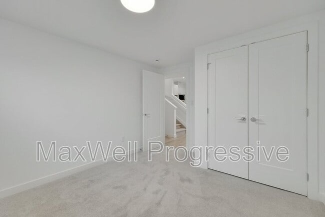 Photo - 13516-13115 115 Ave NW