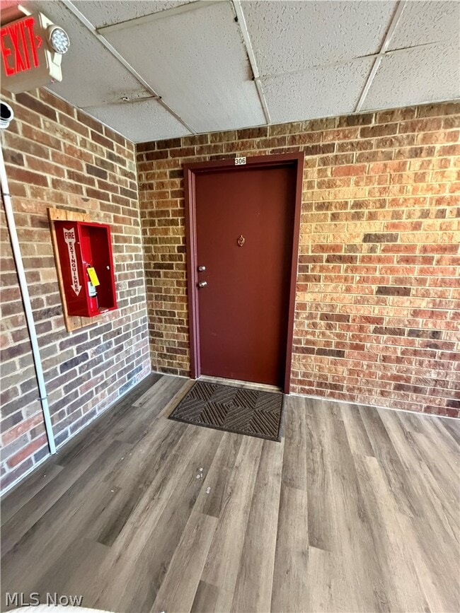 Photo - 1860 Mahoning Ave NW