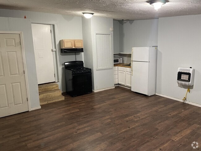 Building Photo - 129 W 2nd Ave Rental