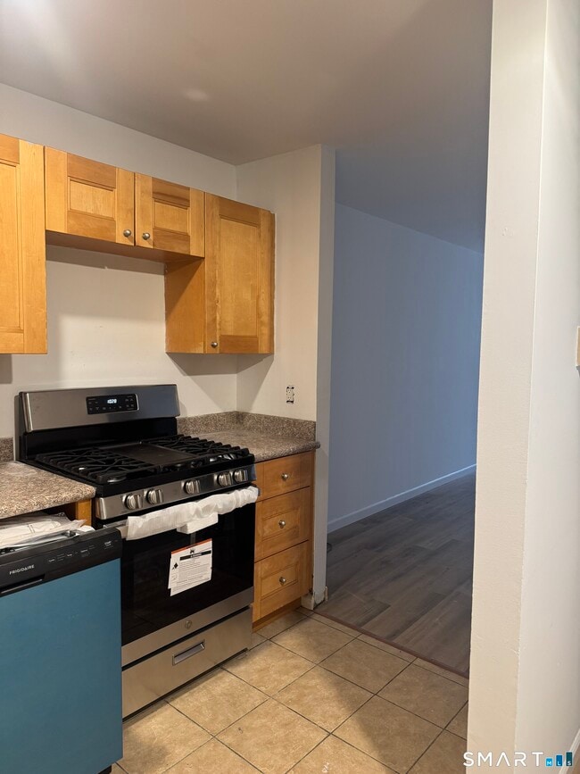 Photo - 15 Greenwich Ave Unit 9