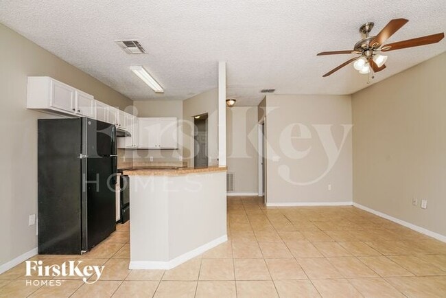 Photo - 121 Admiral Cir