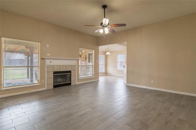 Photo - 841 McCully St