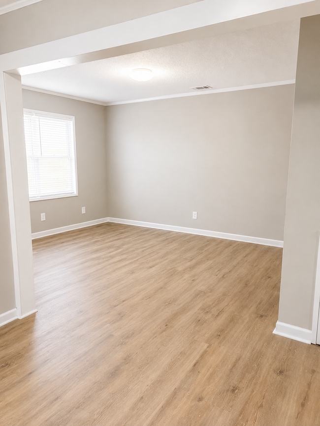 Photo - 5028 Acorn Dr