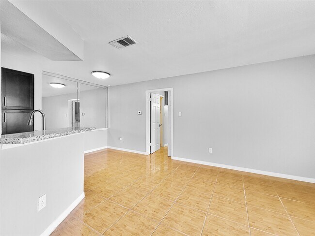 Photo - 2626 Holly Hall St Unit 512