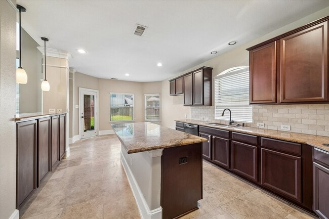 Photo - 13915 Sawmill Run Ln