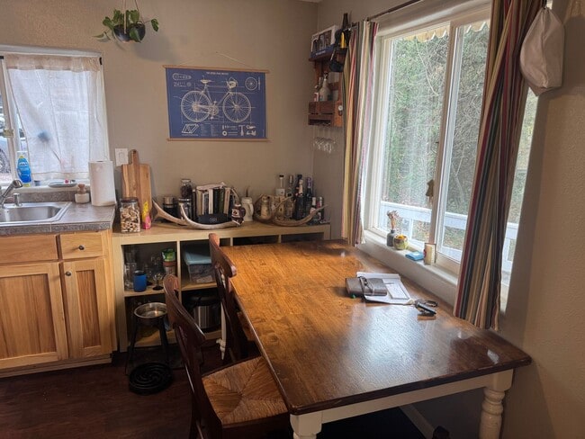 Photo - Great Single Level Home in Oakridge!