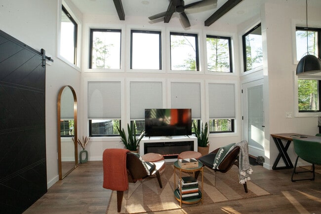 Building Photo - 538 Chestnut Log Branch Rd Unit ID1247135P Rental