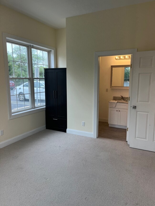 Photo - 506 Boston Post Rd Unidad 101