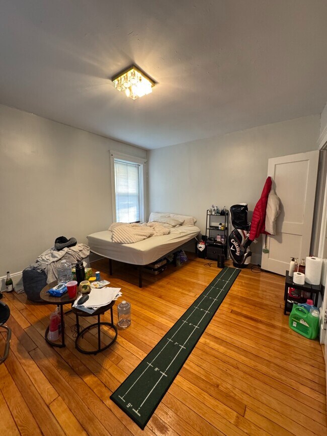 Photo - 104 Strathmore Rd