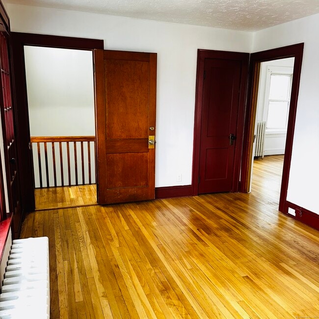 Photo - 20 Amaryllis Ave